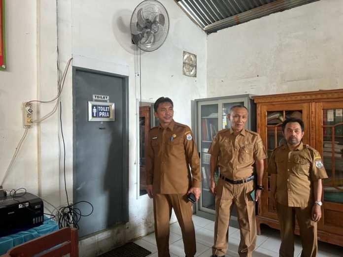 4bb2103193c8be089b987d21e7617477_XL