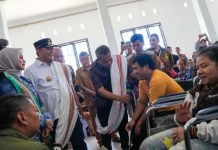 Lakukan Operasi Katarak, Kemensos Boyong Dokter Spesialis Serta Perlengkapan ke RS Kondosapata Mamasa.