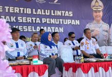 Ketua DPRD Sulbar Suraidah Hadiri Pawai Keselamatan dan Taat Pajak di Rumah Adat Mamuju