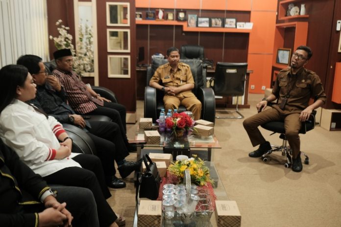 a326c94943cc68eec7a1ed5a9d305475_XL