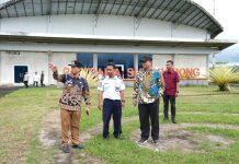 Tinjau Bandara Sumarorong, Bahtiar Bahas Penerbangan Mamasa – Toraja dan Mamuju