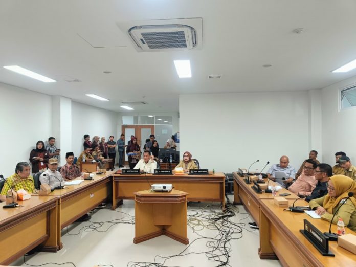 3434736a2052538d52efb6e3c287b7fa_XL