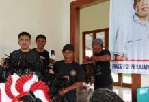 Wakil Ketua DPRD Sulbar H. Abd. Halim Gelar Hearing Dialog di Polewali Mandar, Serahkan Bantuan Alat Kesenian