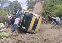 Truk Terguling Akibat Longsor di Jalan Nosu-Mamasa, Mahasiswa Pertanyakan Keseriusan Pemda