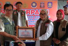 Bawa Bantuan Untuk Korban Banjir, Bupati Mamuju Titip Harapan ke BNPB