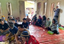 Polisti Partai PKB Dra. Hj. Jumiaty, Silaturahmi Dengan Masyarakat Desa Pollewani
