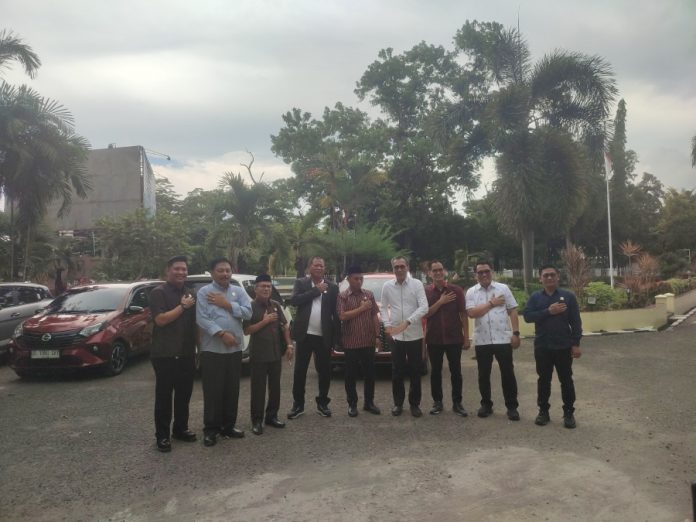 e452633b06e01078e25452ce81c91d2b_XL