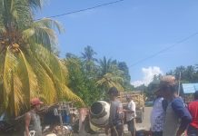 Gotong Royong Pembangunan Gorong-Gorong Hasil Swadaya Masyarakat Bersama Pemdes Ahu, Kini Sudah Tahap Pengecoran