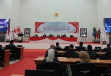 DPRD Sulbar Serukan Persatuan Usai Pilkada di Paripurna Mendengar Pidato Sambutan Gubernur Sulbar