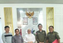 Dinas ESDM Sulbar dan Bupati Mamuju Bahas Percepatan Listrik 19 Desa