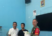 Pemdes Lebani Bersama Babinsa Desa, Salurkan Beras CPP Kepada 142 KPM