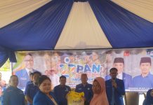 Elisabeth Anggota DPRD Sulbar Ikut Berpastisipasi Dalam Pembagian Sembako yang digelar Dewan Pimpinan Wilayah DPW PAN