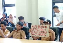 Merespon Tuntutan Pelajar Karampuang, Disdikbud Sulbar Siapkan Beasiswa Rp2 Juta