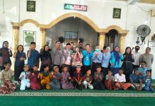 Peringati Maulid Nabi, RSUD dan Dinkes Sulbar Terlibat Aktif dalam Sunatan Massal di Masjid AT–Taqwa Simbuang