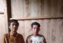 Pemdes Bela Salurkan Bantuan Beras dan Minyak Goreng Kepada 54 KPM
