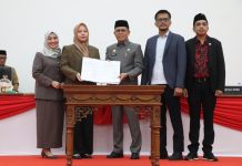 DPRD Sulbar dan Pemprov Sulbar Sahkan Perda Baru Perumda Sebuku Energi