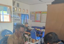 Kades Ahu Kecamatan Tapalang Barat, Jasmin, Silaturahmi ke SD Inpres Ahu Kabupaten Mamuju