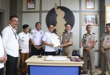 Pemprov Sulbar Percepat Legalitas Aset, 8 Sertifikat Diserahkan ATR/BPN