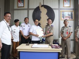 Pemprov Sulbar Percepat Legalitas Aset, 8 Sertifikat Diserahkan ATR/BPN