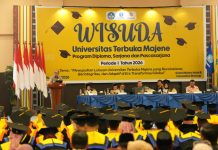 Pesan Gubernur Suhardi Duka untuk Wisudawan UT Majene: Jaga Integritas, Jadilah Penjaga Kepercayaan