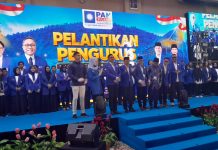 Zulhas Lantik Pengurus PAN Sulbar, Serukan Semangat “Satu Tekad, Bantu Rakyat”