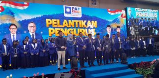 Zulhas Lantik Pengurus PAN Sulbar, Serukan Semangat “Satu Tekad, Bantu Rakyat”