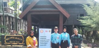 Calon Paskibraka Tingkat Nasional Asal Sulawesi Barat Kunjungi Anjungan Sulbar di TMII