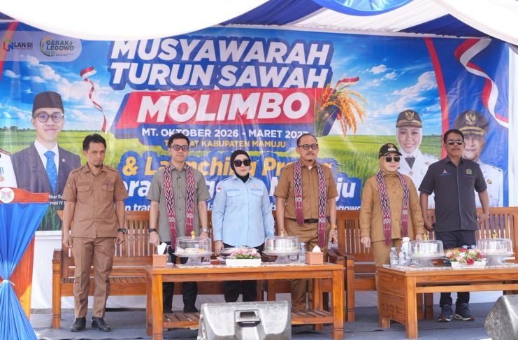 Kolaborasi Pemprov Sulbar dan Anggota DPR RI Zulfikar, Petani Mamuju Terima Bantuan Alsintan dan Bibit