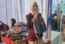 Dari Limbah Sabut Kelapa Jadi Tas Bernilai, Karya Mahasiswa Unsulbar Dipesan hingga ke Negara Jerman