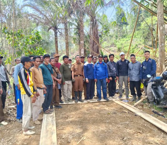 Camat Tapalang Barat Tinjau Batas Desa, Sungai Ahu Disebut Jadi Pembatas Desa Antara Tanete Pao dan Labuang Rano