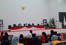 Peringati Hari Sumpah Pemuda ke-98, Tiga Pimpinan DPRD Sulbar Terima Audiensi Aliansi Mahasiswa BEM se-Sulbar